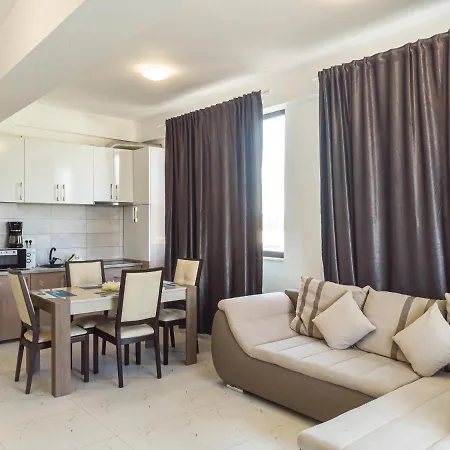 アパート B&P Apartments Promenada ナボダリ